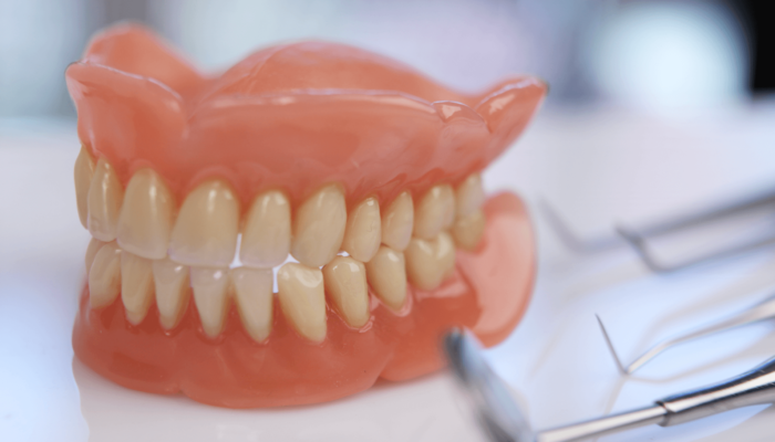 RD_Services_Dentures2